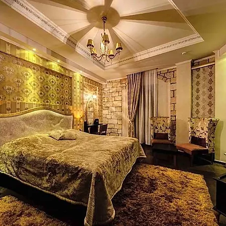 Chateau Rond Boutique 3*